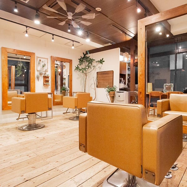 ラタン トゥ ヘアガーデン（東口店）